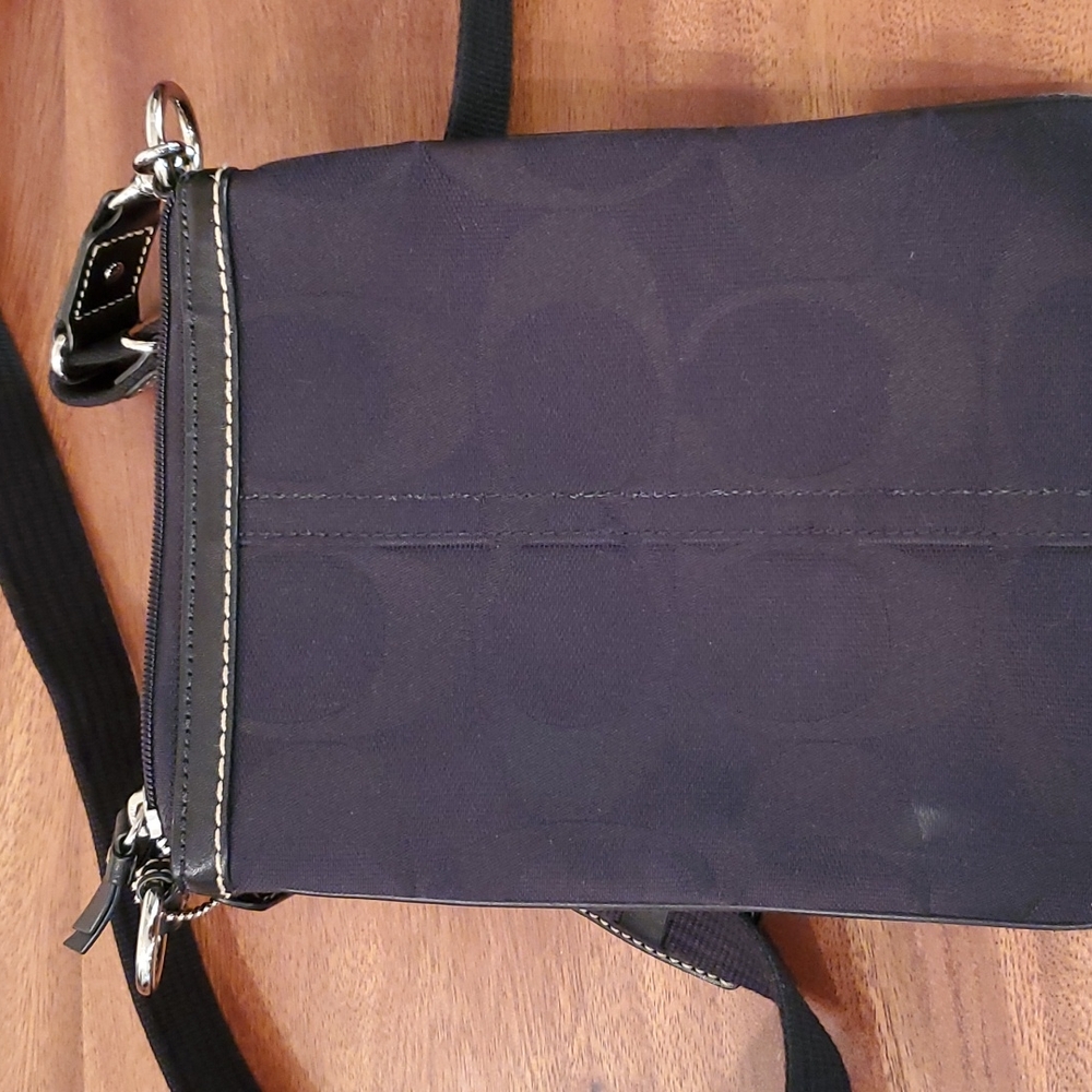 Handbag - Picture 4 of 7